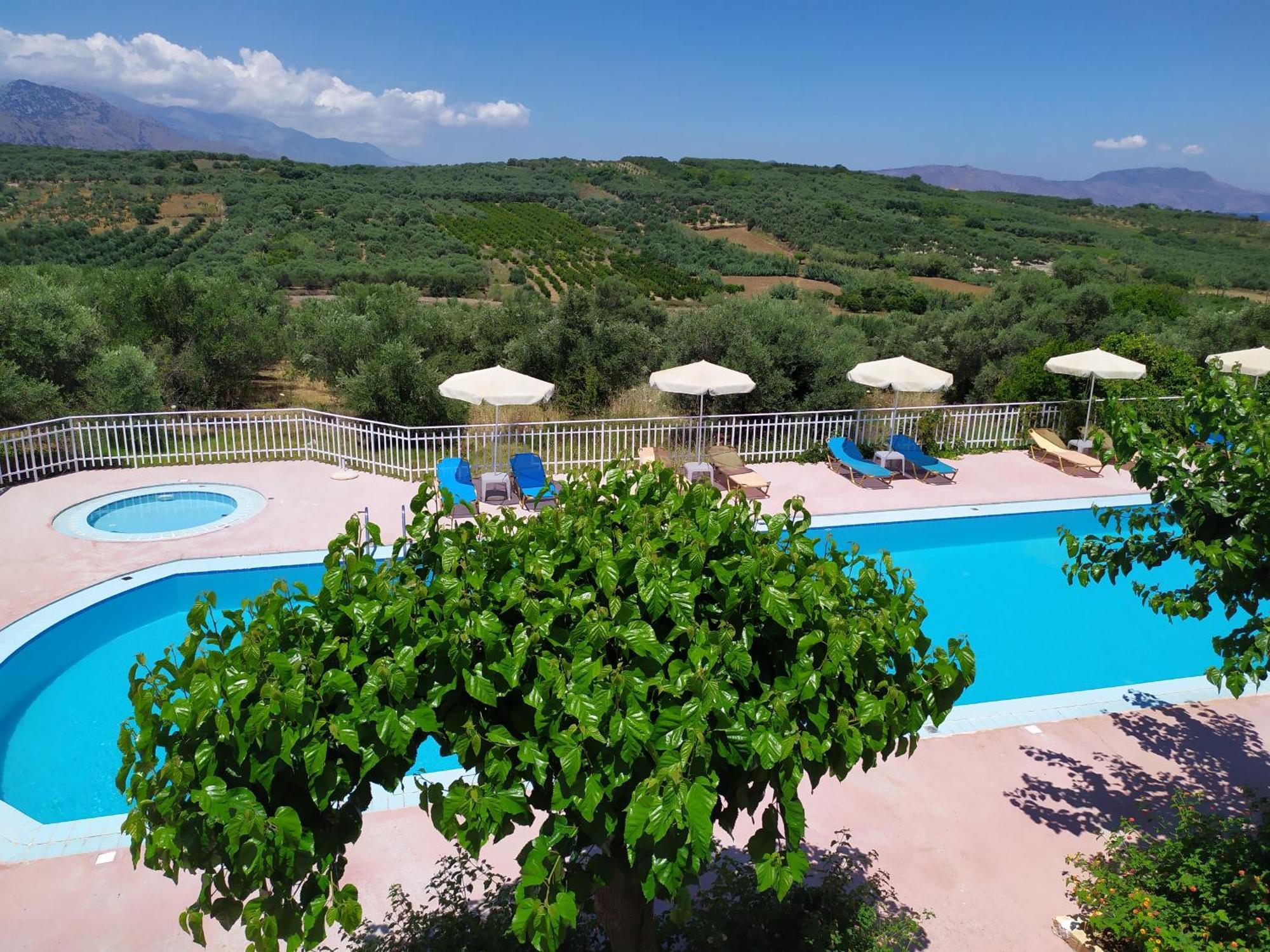 Calamon Apartments Episkopi  Ngoại thất bức ảnh