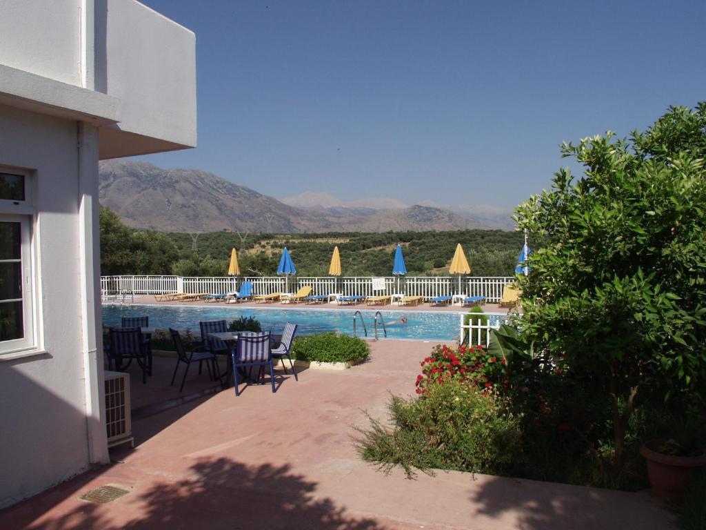Calamon Apartments Episkopi  Ngoại thất bức ảnh