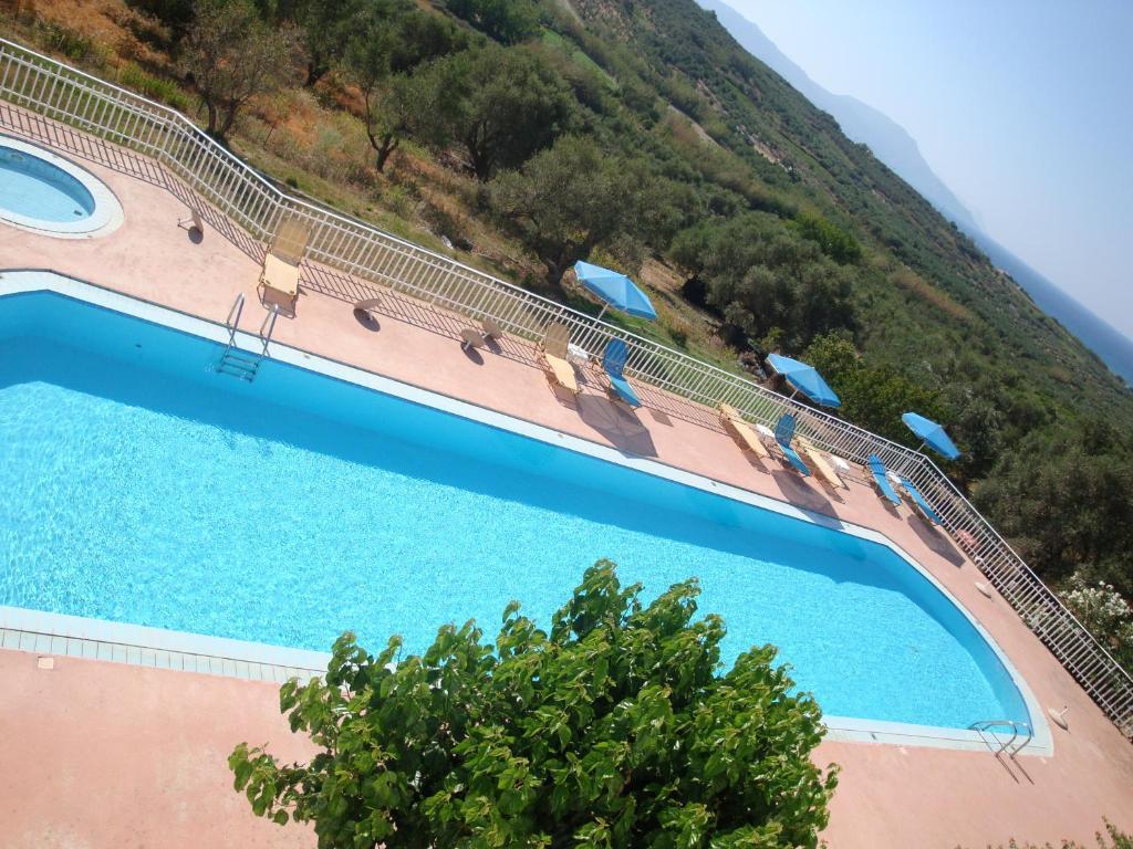 Calamon Apartments Episkopi  Ngoại thất bức ảnh