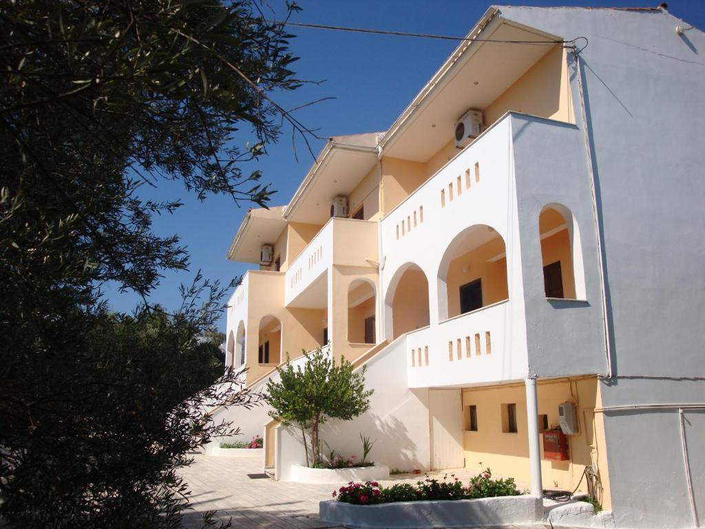 Calamon Apartments Episkopi  Ngoại thất bức ảnh