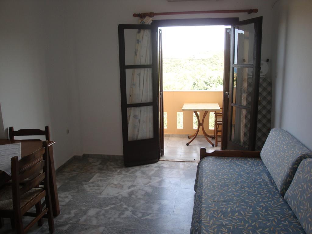 Calamon Apartments Episkopi  Ngoại thất bức ảnh